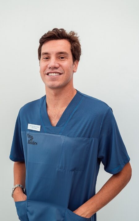 José Luis Pitto Robles, Odontólogo
